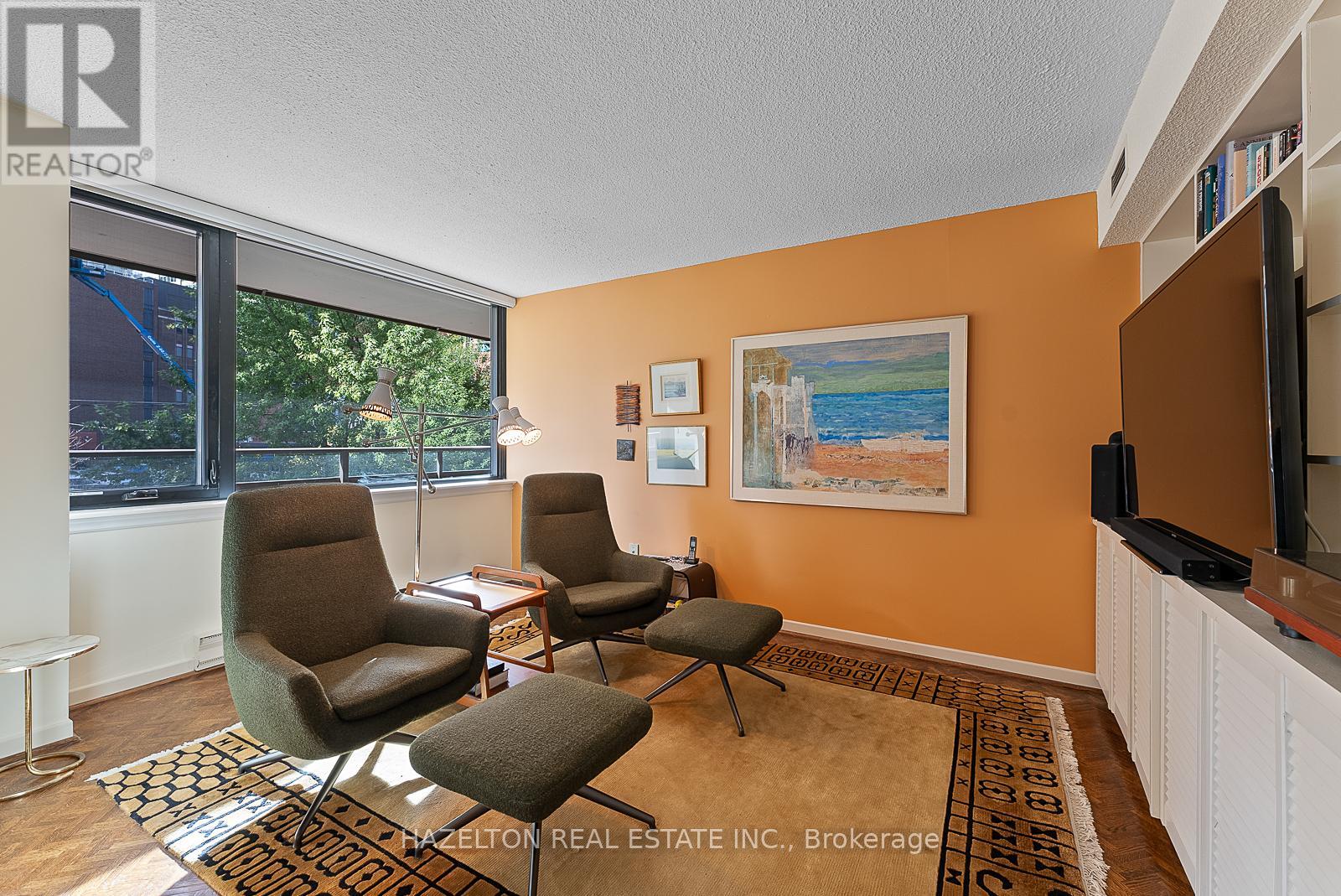 Photo 7 of 2 C 66 Collier Street, Toronto ON