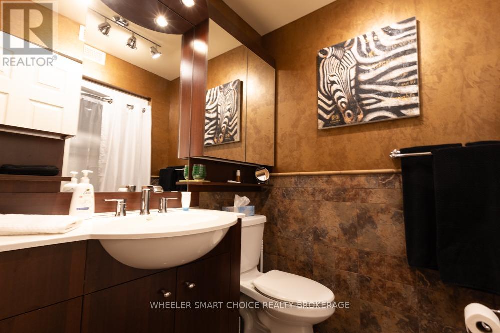 Photo 22 of 402 Ellen Avenue, Cornwall ON