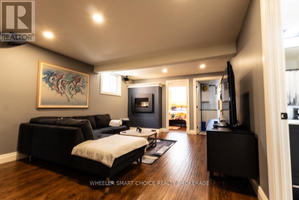 Photo 26 of 402 Ellen Avenue, Cornwall ON