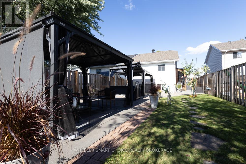 Photo 38 of 402 Ellen Avenue, Cornwall ON