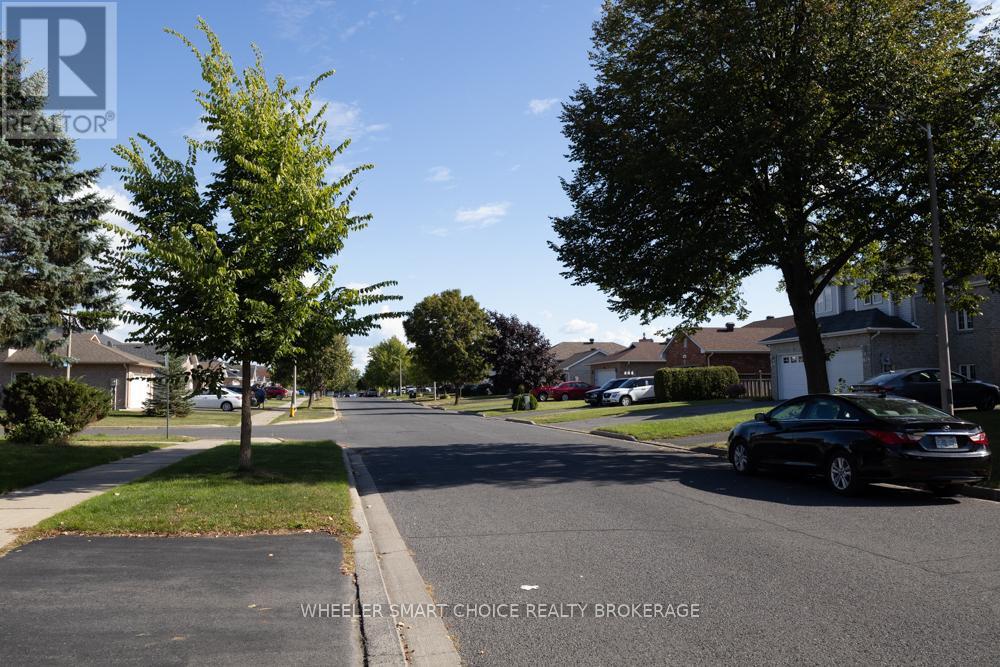 Photo 43 of 402 Ellen Avenue, Cornwall ON