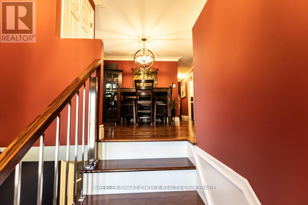 Photo 8 of 402 Ellen Avenue, Cornwall ON