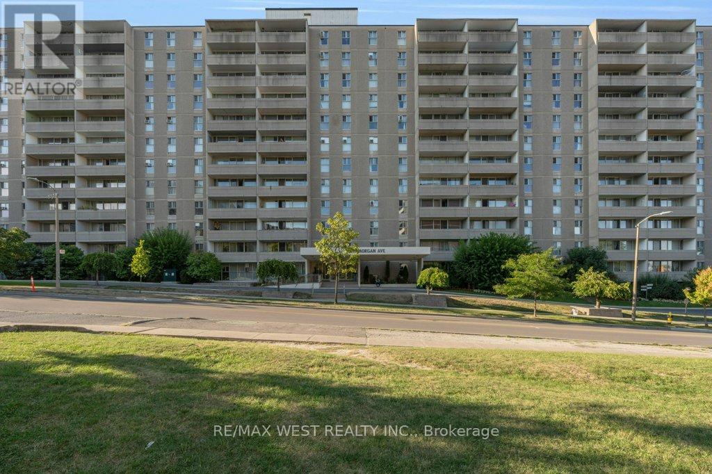 Photo 1 of 203 2 Glamorgan Avenue, Toronto ON