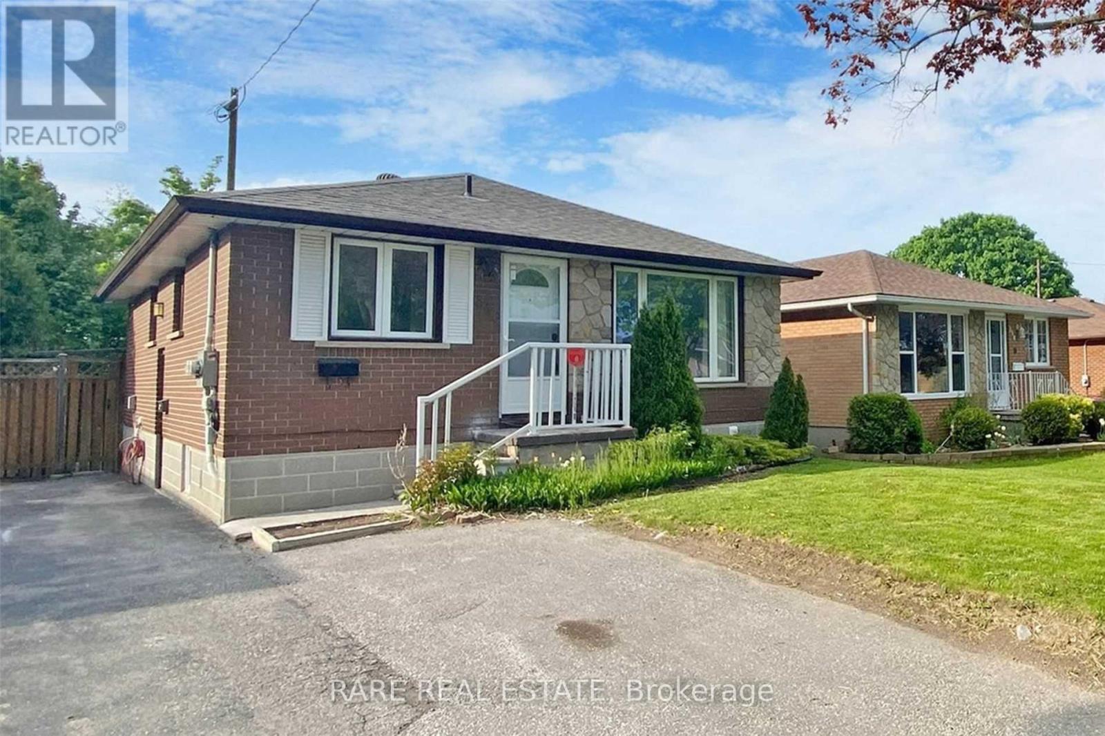 Photo 2 of Lower 346 Conant Street, Oshawa ON