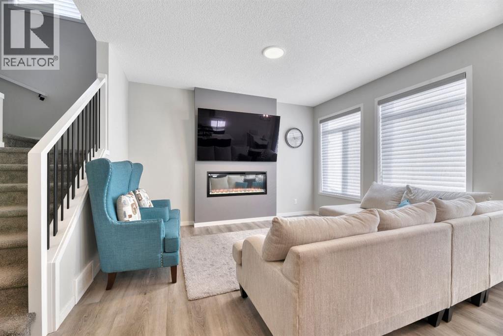 Photo 7 of 15 Creekside Grove Sw, Calgary AB