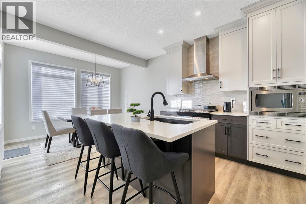 Photo 3 of 15 Creekside Grove Sw, Calgary AB