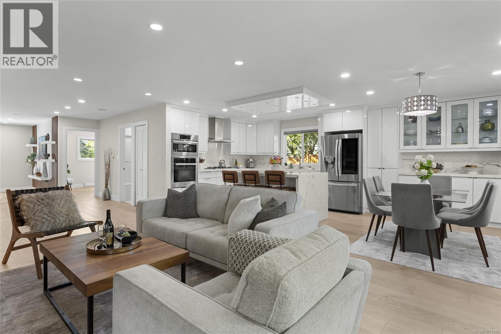 Photo 1 of 4238 Hayden Crt, Saanich BC