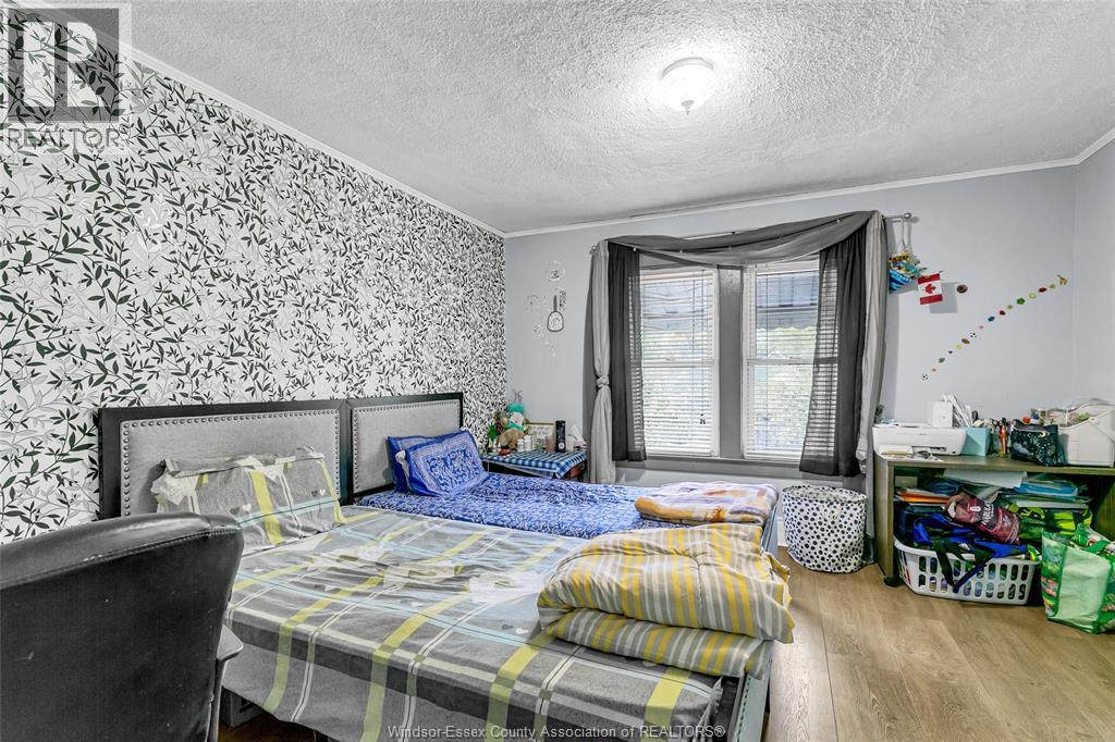 Photo 15 of 248 Josephine, Windsor ON