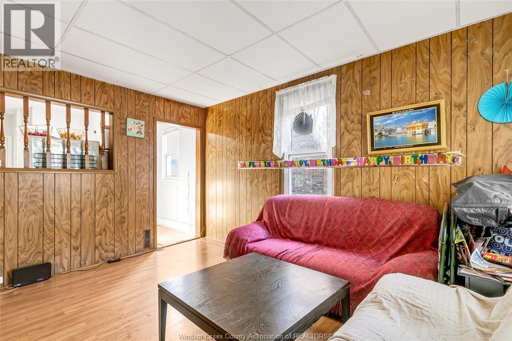 Photo 6 of 248 Josephine, Windsor ON