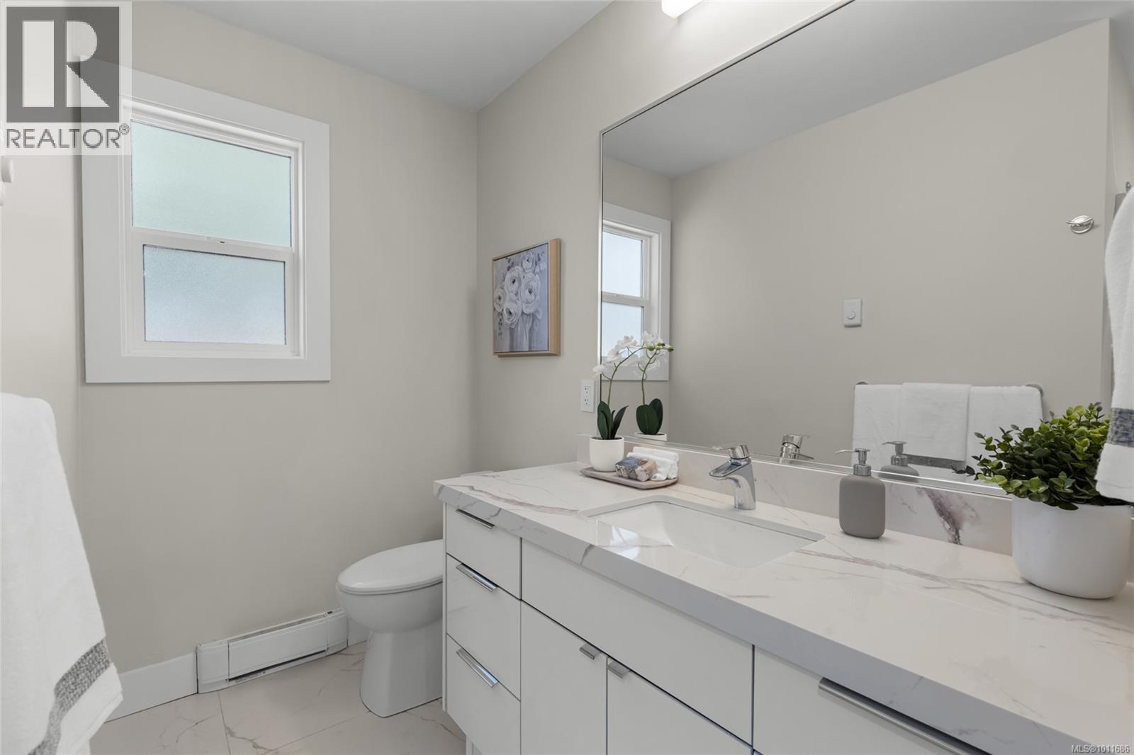 Photo 19 of 4238 Hayden Crt, Saanich BC