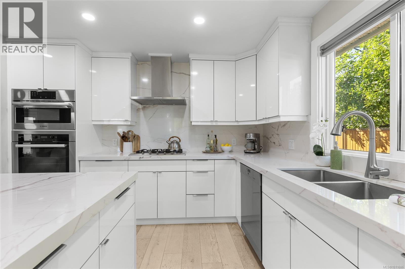 Photo 14 of 4238 Hayden Crt, Saanich BC