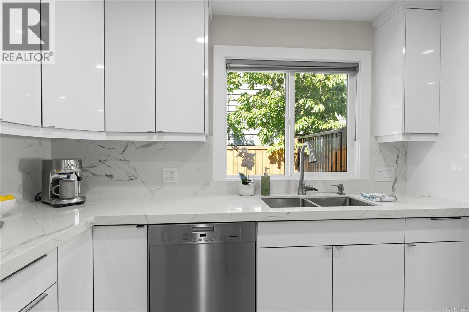 Photo 15 of 4238 Hayden Crt, Saanich BC
