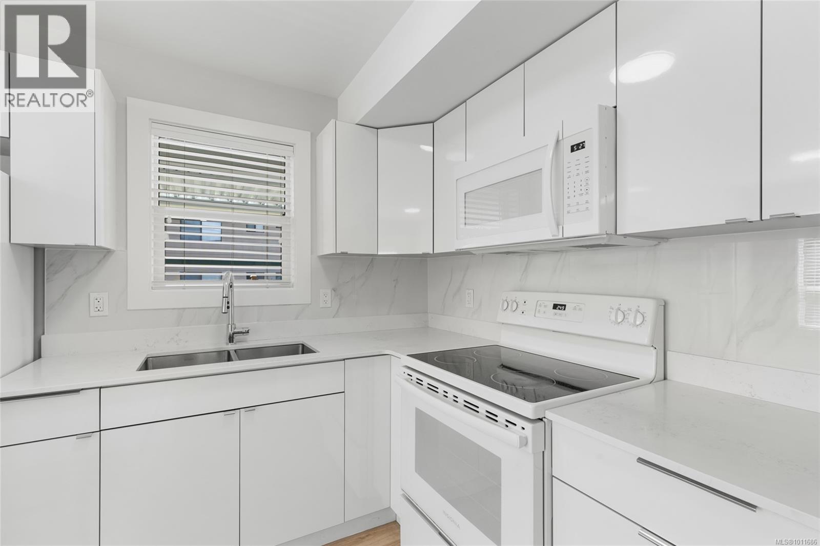 Photo 39 of 4238 Hayden Crt, Saanich BC