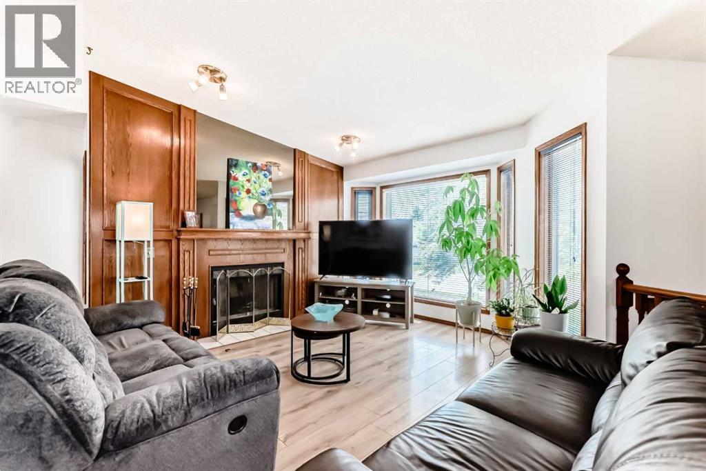 Photo 2 of 68 Harvest Oak Way Ne, Calgary AB