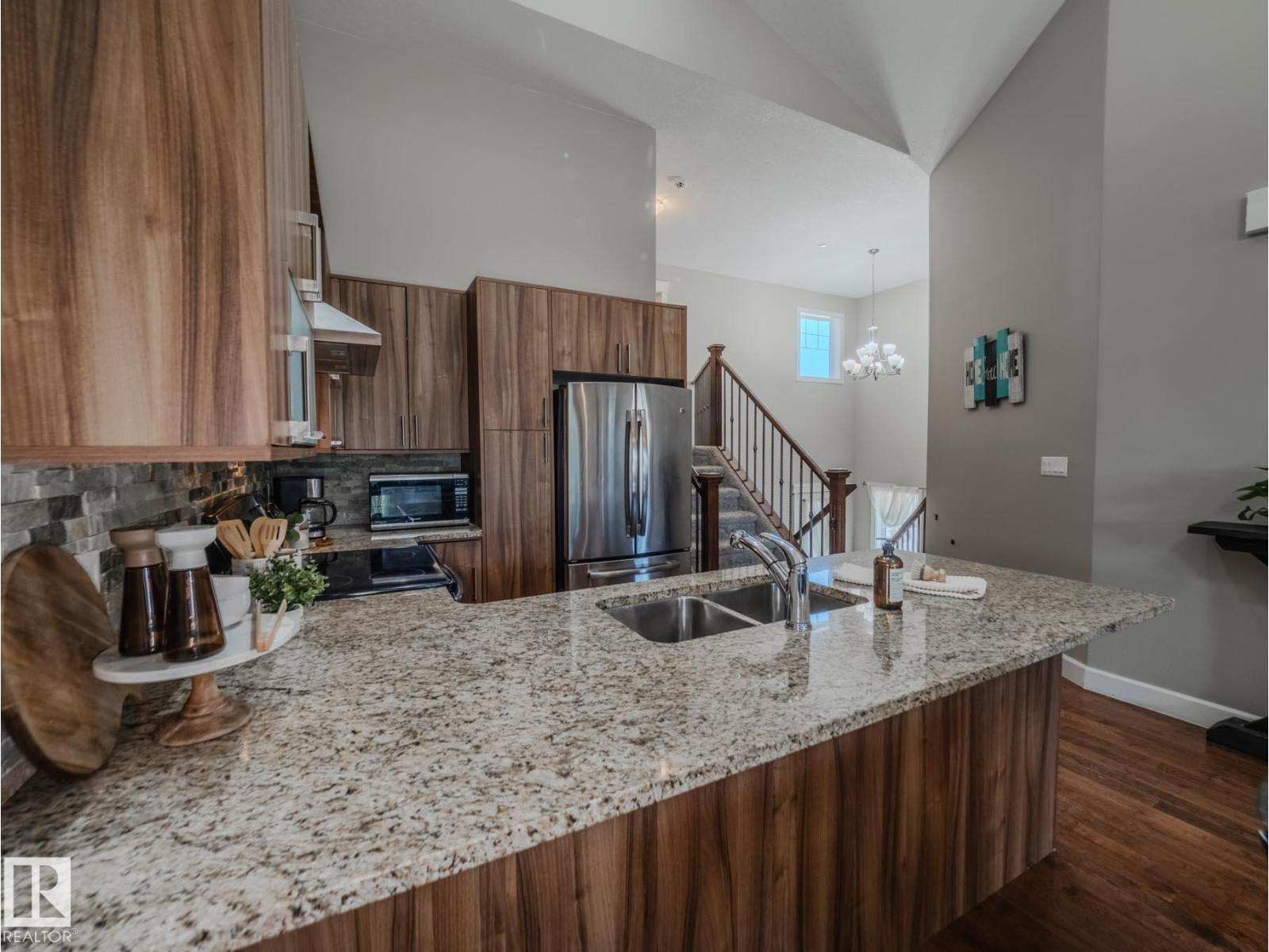 Photo 10 of 6612 34 Av, Beaumont AB