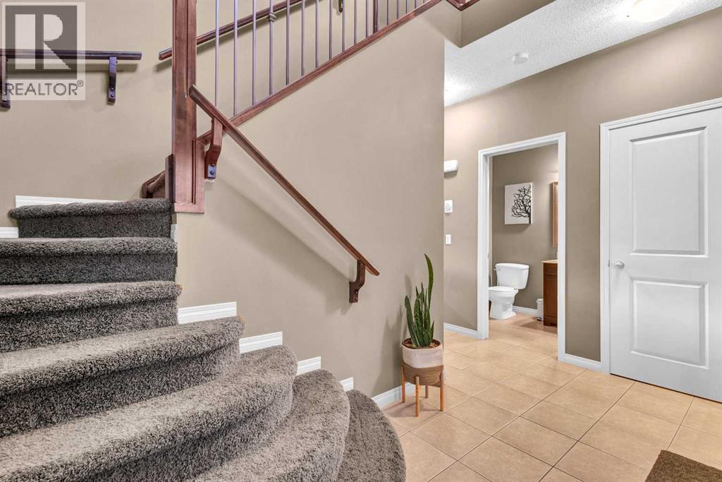 Photo 5 of 308 Prairie Springs Crescent Sw, Airdrie AB