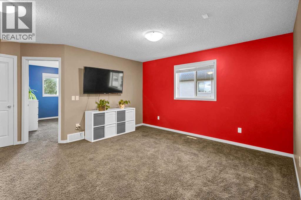 Photo 20 of 308 Prairie Springs Crescent Sw, Airdrie AB