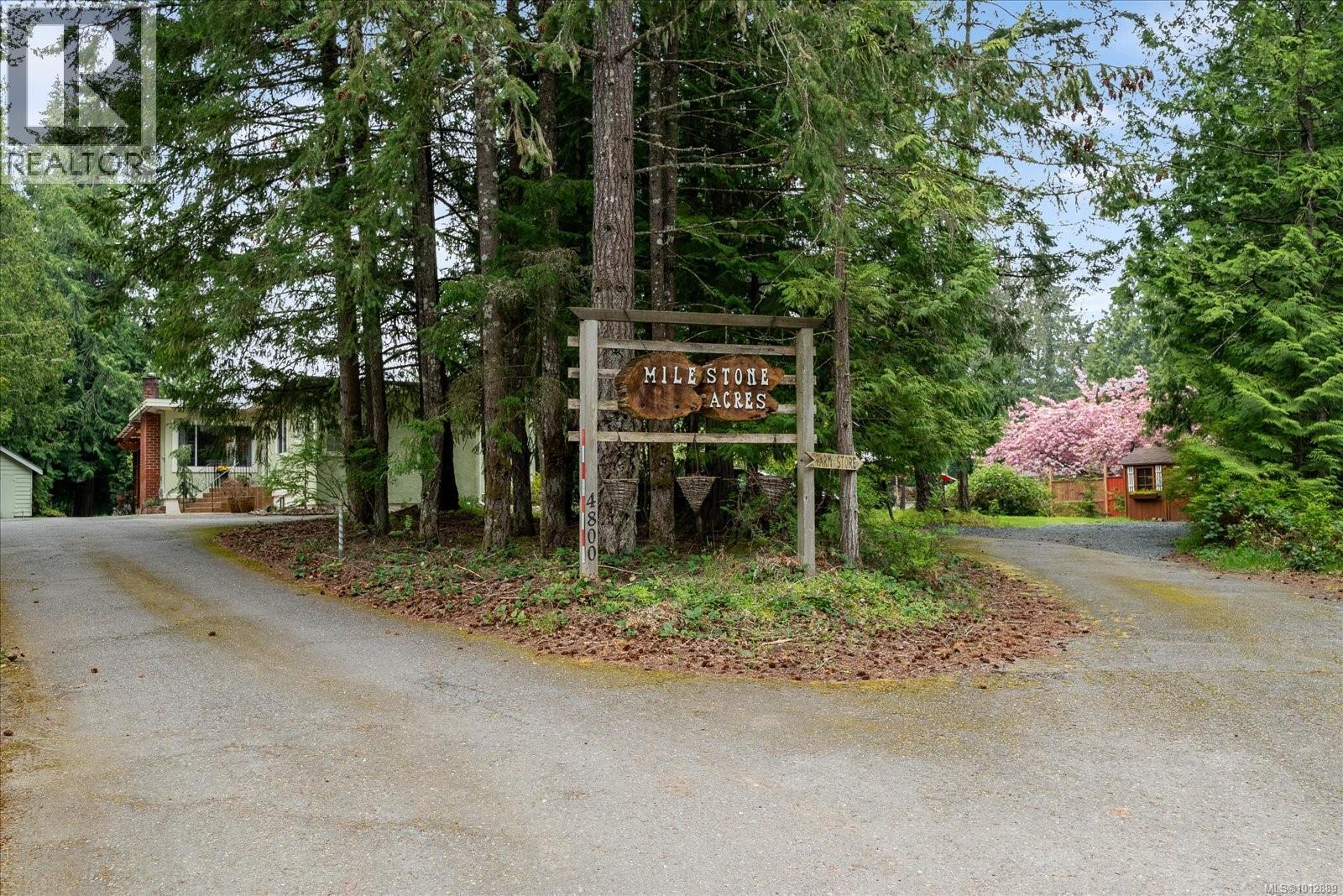 Photo 79 of 4800 Island Hwy W, Qualicum Beach BC