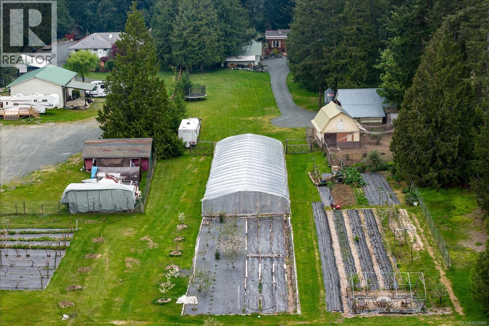 Photo 84 of 4800 Island Hwy W, Qualicum Beach BC