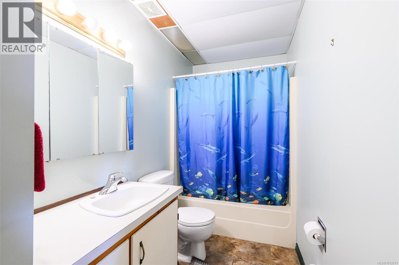 Photo 14 of 670 Kelsey Way, Sayward BC