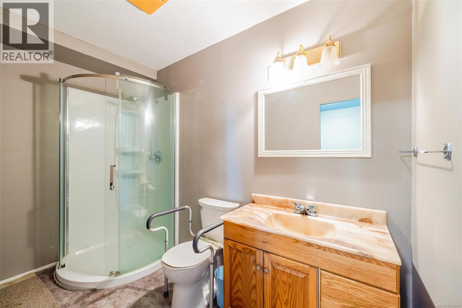 Photo 22 of 670 Kelsey Way, Sayward BC