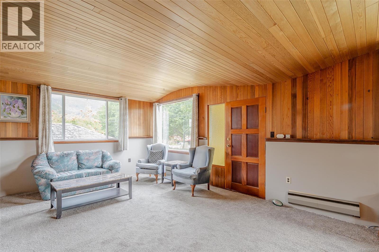 Photo 5 of 670 Kelsey Way, Sayward BC