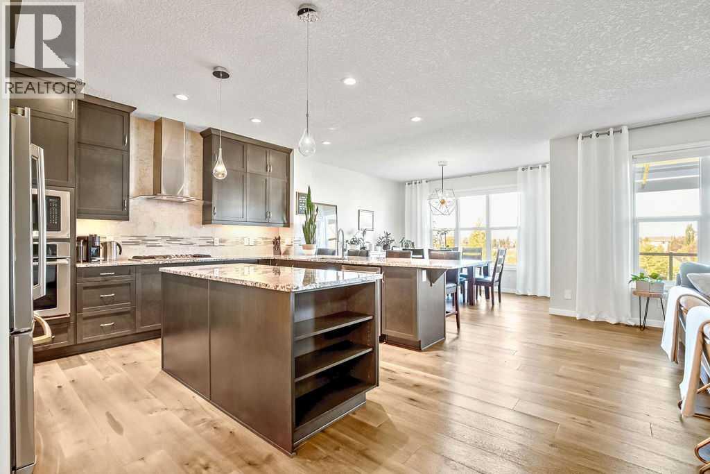 Photo 6 of 55 Sundown Way, Cochrane AB