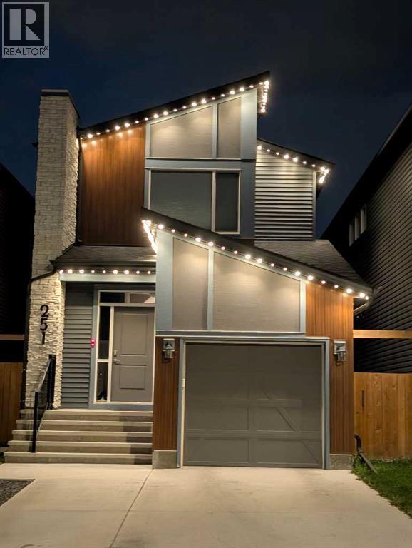Photo 2 of 251 Belmont Heath Sw, Calgary AB