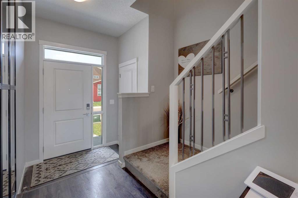 Photo 3 of 251 Belmont Heath Sw, Calgary AB