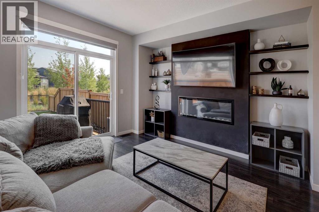 Photo 10 of 251 Belmont Heath Sw, Calgary AB
