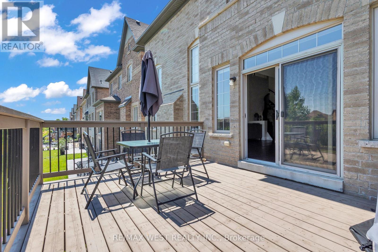 Photo 17 of 41 Pelee Avenue, Vaughan ON