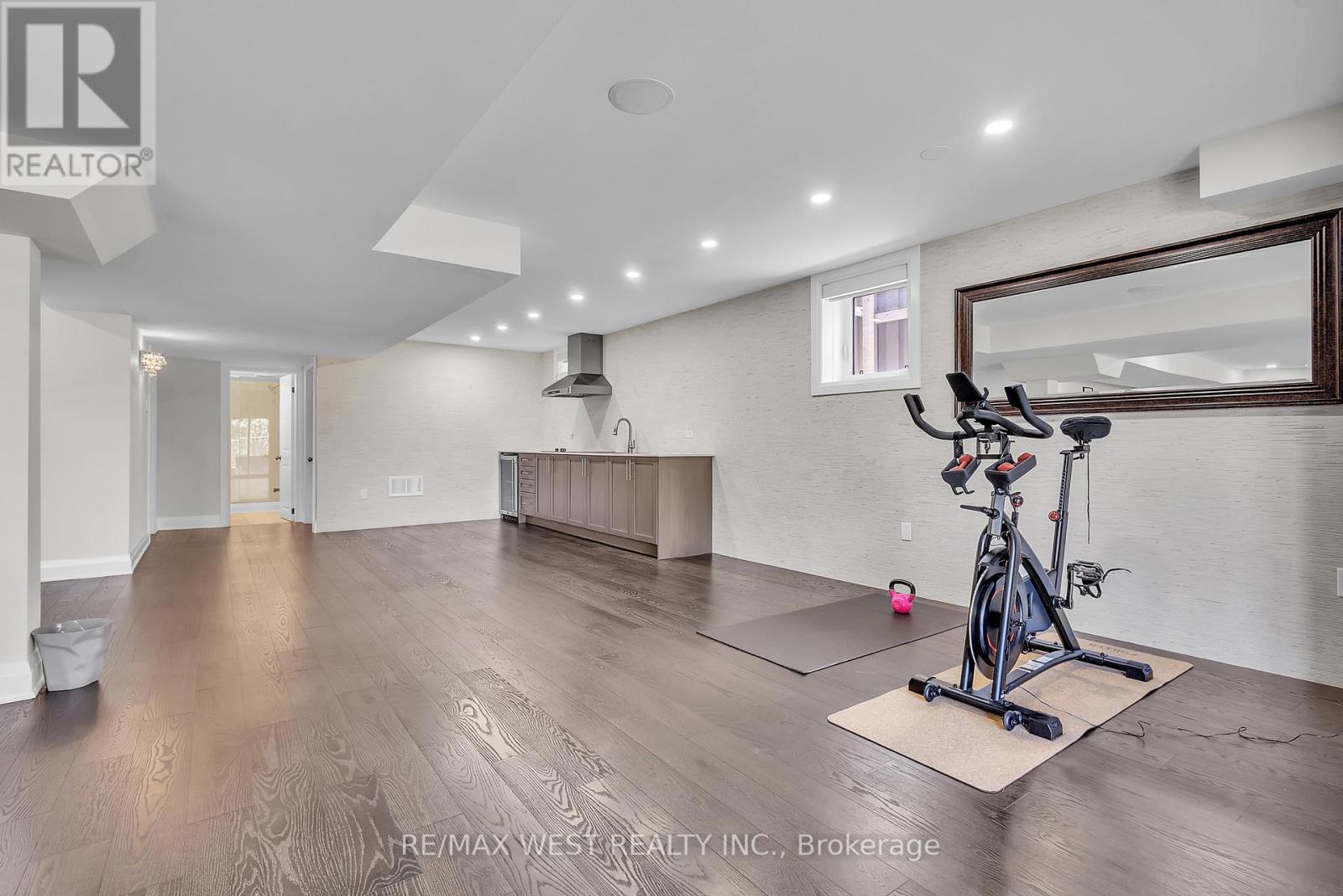 Photo 31 of 41 Pelee Avenue, Vaughan ON