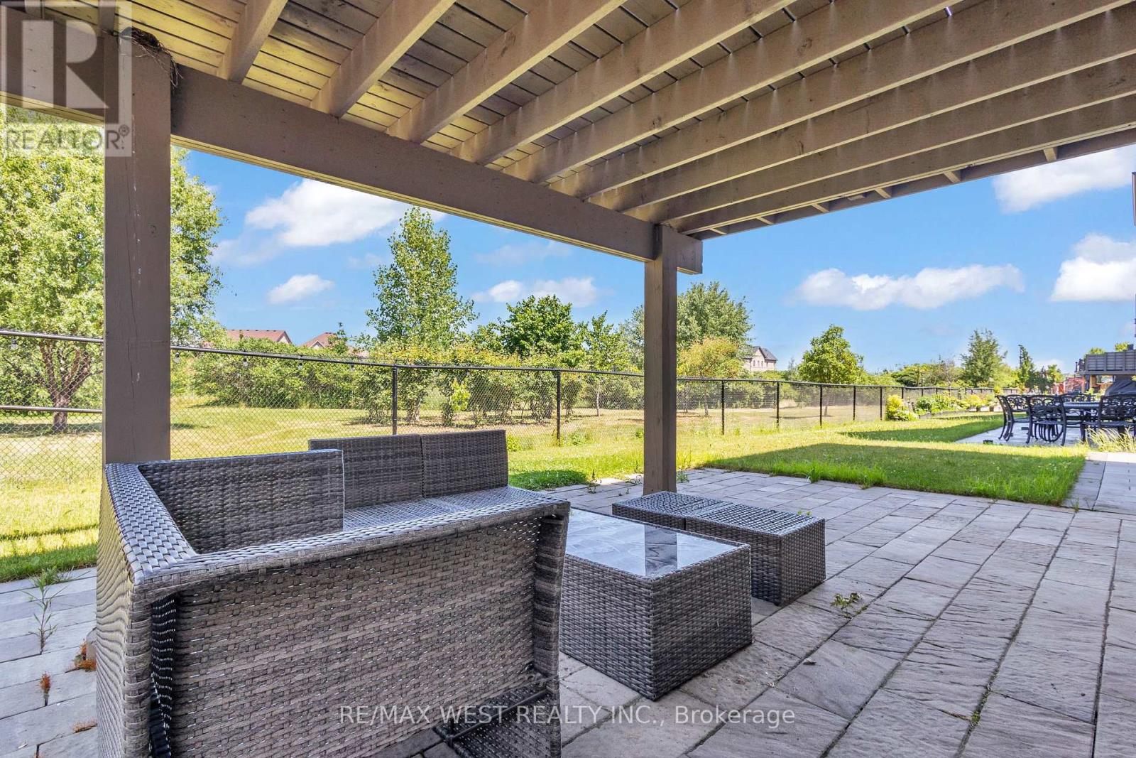 Photo 36 of 41 Pelee Avenue, Vaughan ON