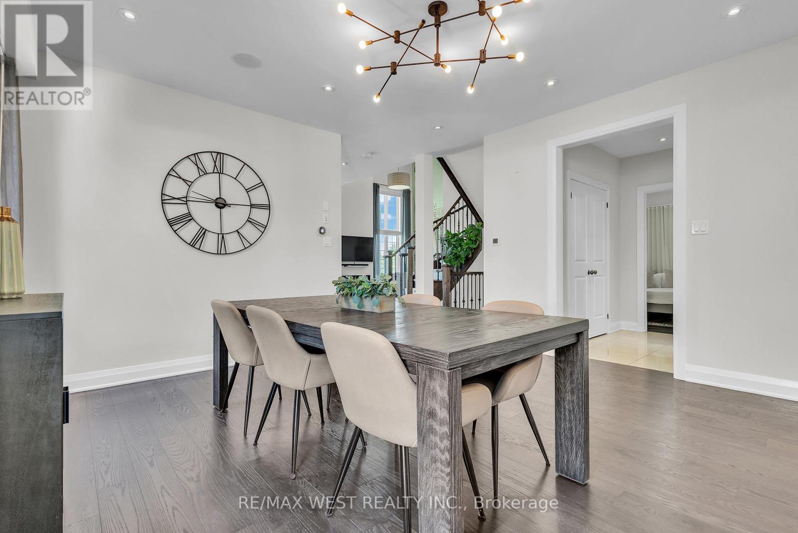 Photo 6 of 41 Pelee Avenue, Vaughan ON