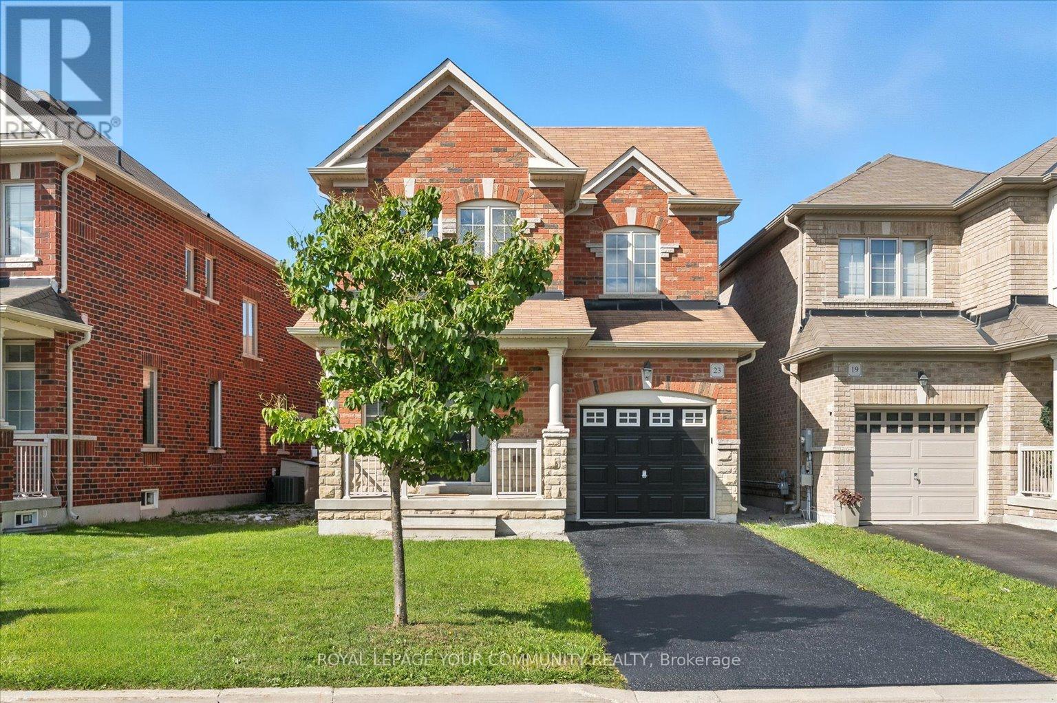 Photo 2 of 23 Lucida Court, Whitchurchstouffville ON