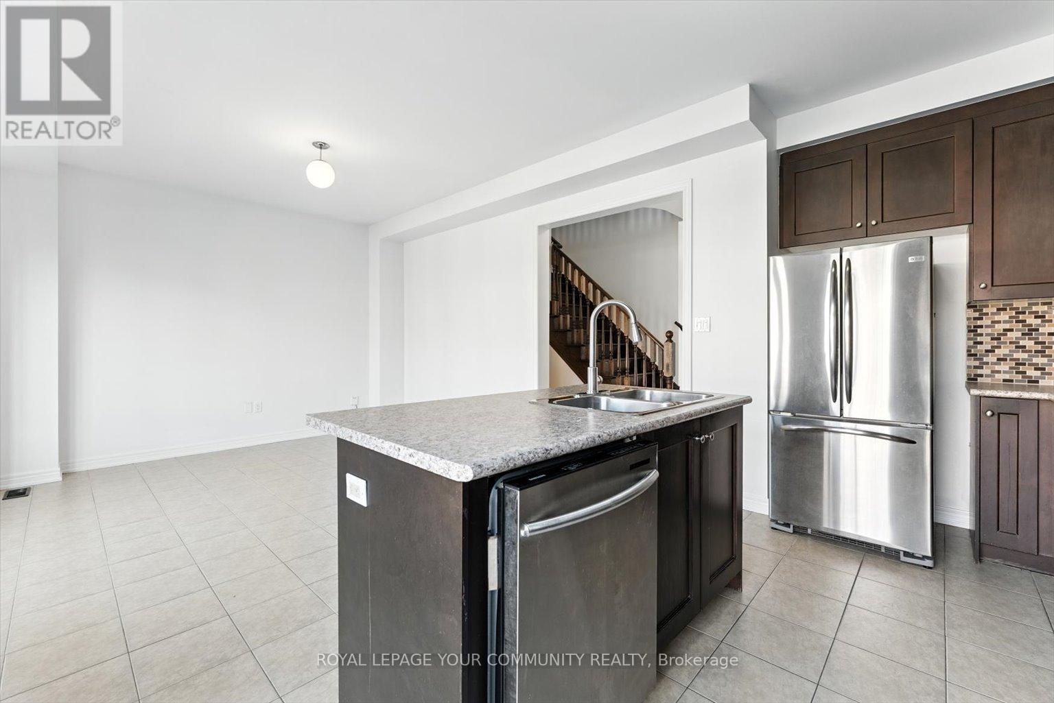Photo 20 of 23 Lucida Court, Whitchurchstouffville ON