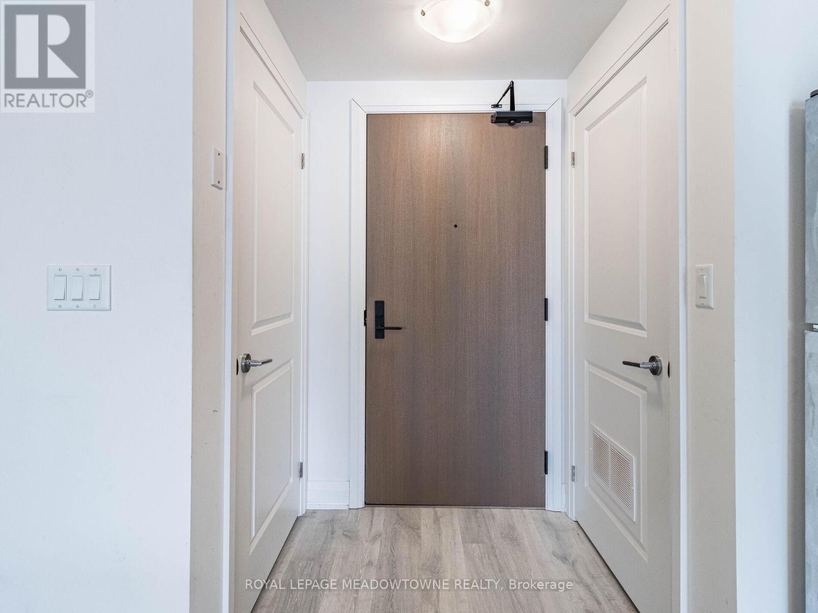 Photo 13 of 216 9700 Ninth Line, Markham ON