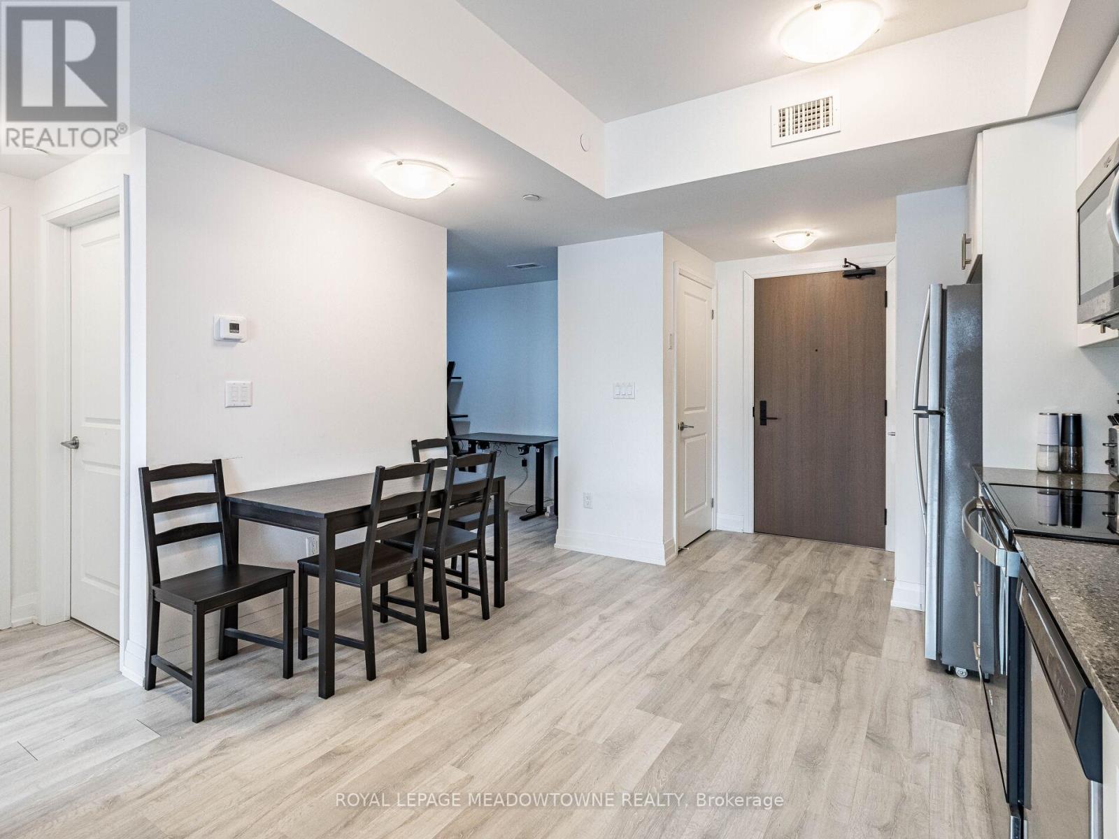 Photo 15 of 216 9700 Ninth Line, Markham ON