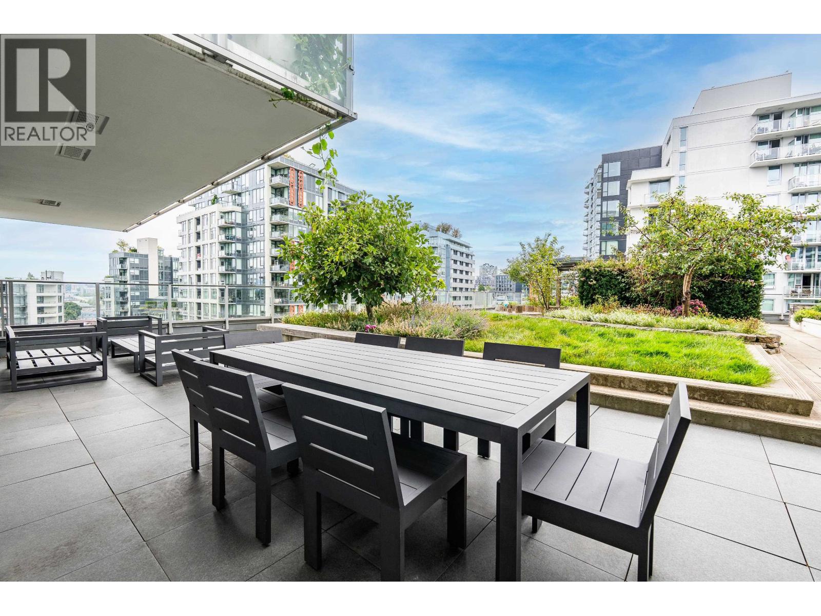 Photo 21 of 501 1661 Quebec Street, Vancouver BC