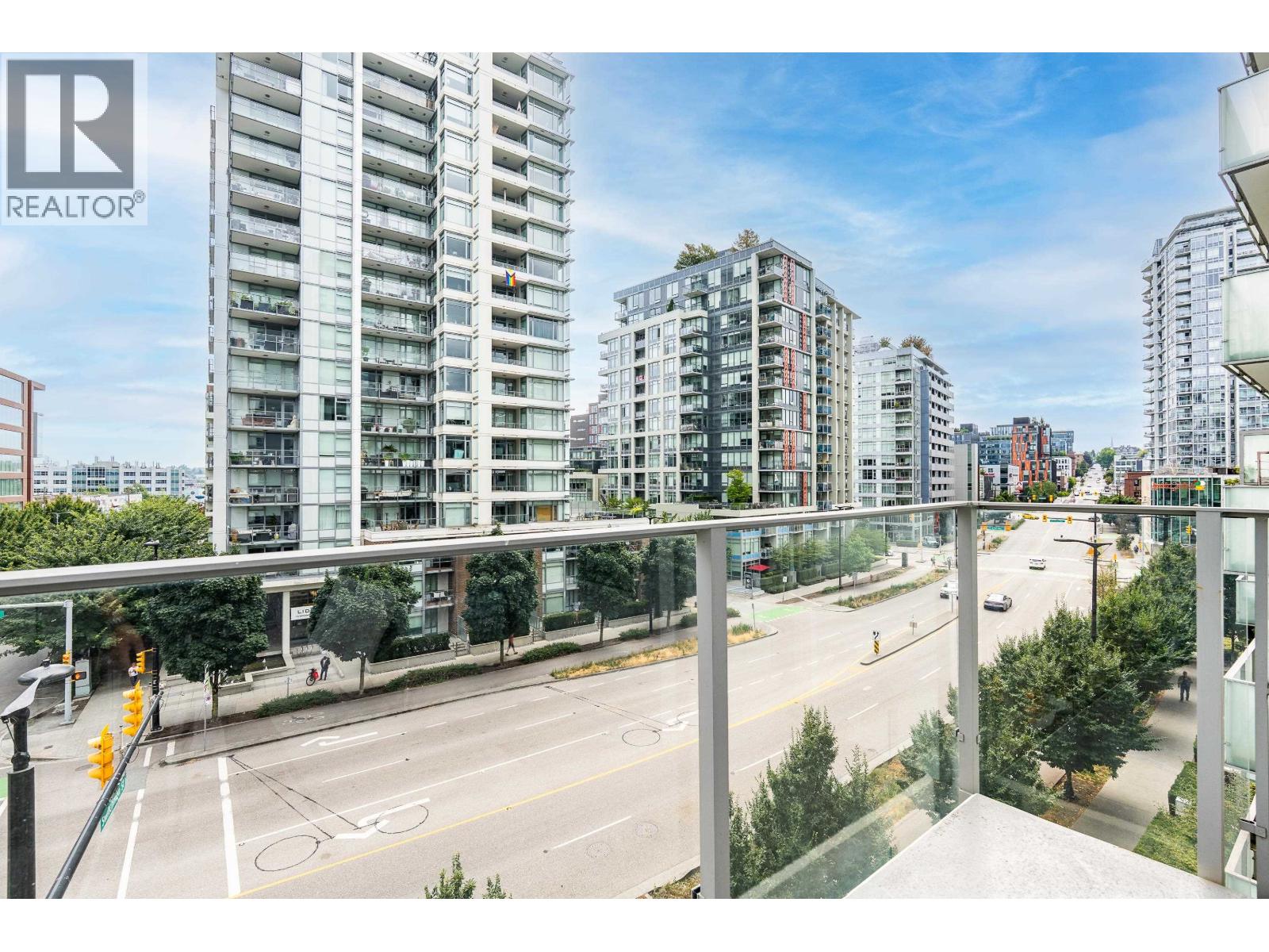 Photo 23 of 501 1661 Quebec Street, Vancouver BC