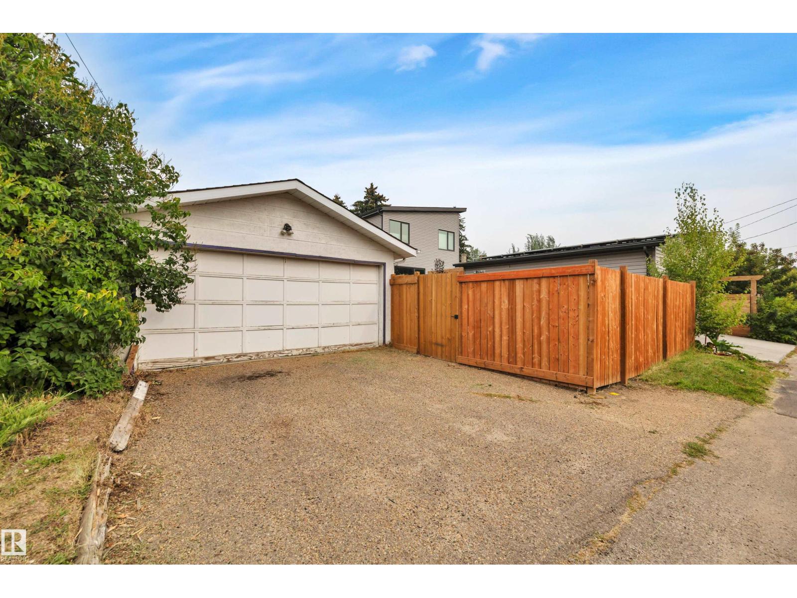 Photo 53 of 7225 95 St Nw, Edmonton AB