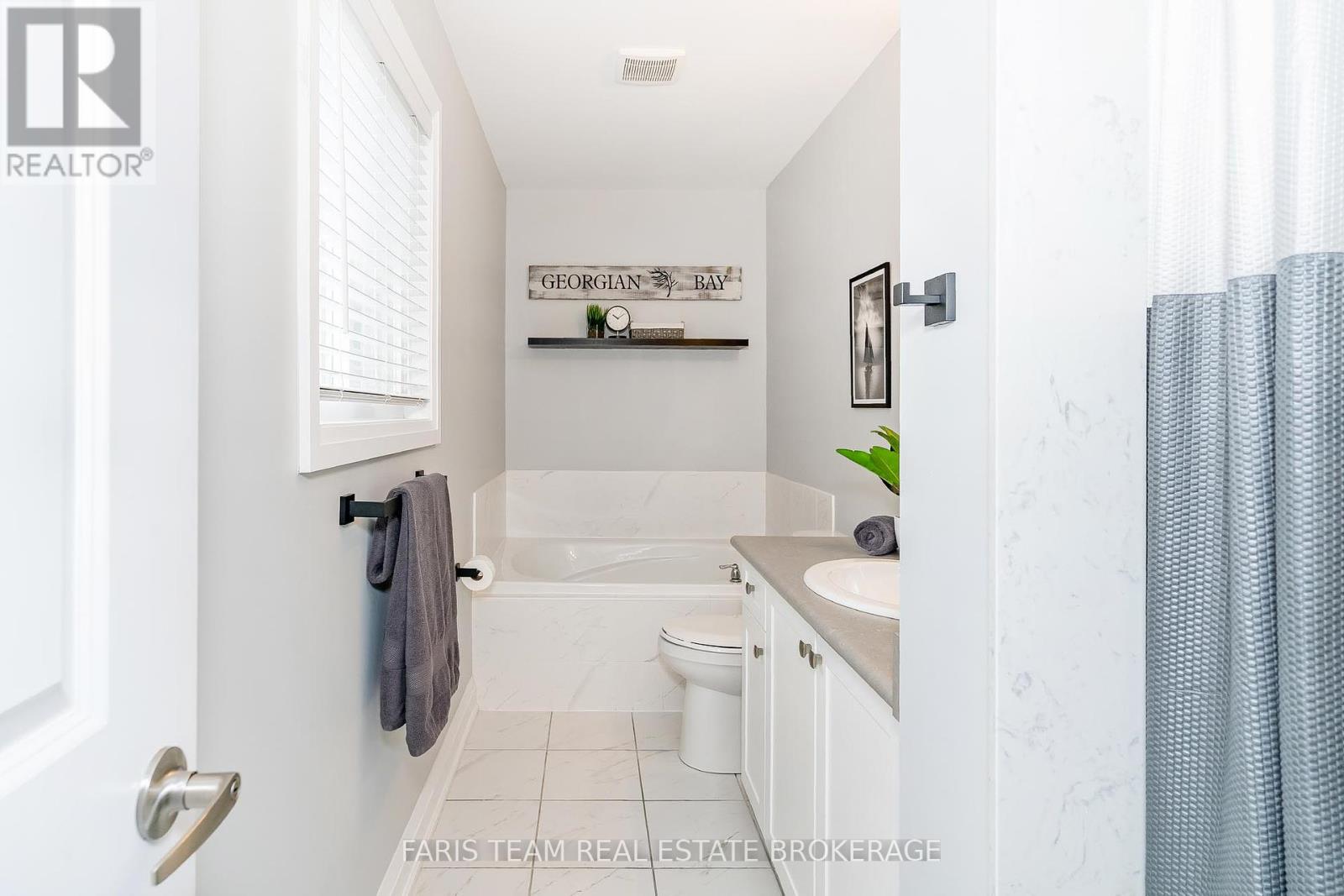 Photo 20 of 14 Beausoleil Drive, Penetanguishene ON