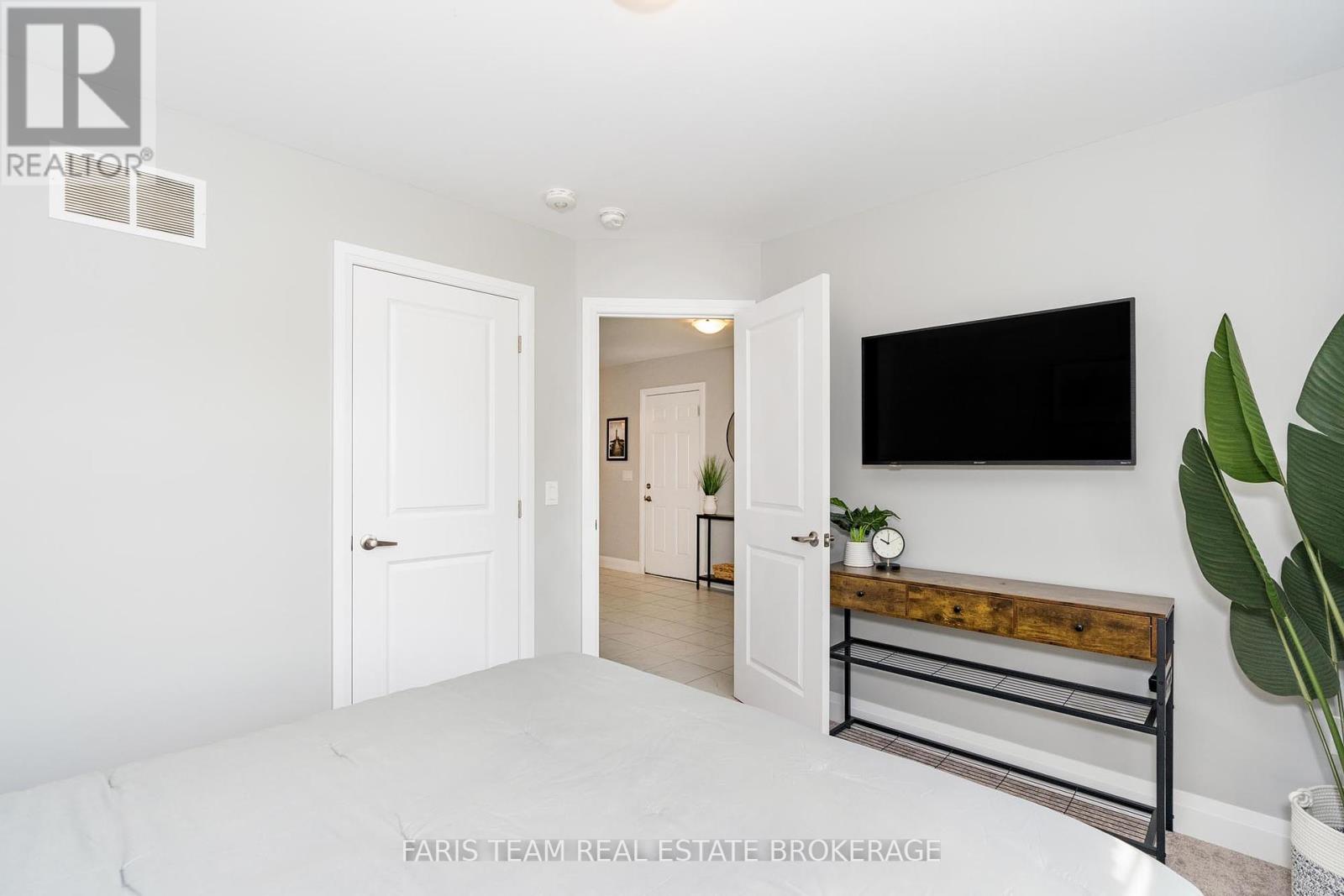 Photo 24 of 14 Beausoleil Drive, Penetanguishene ON