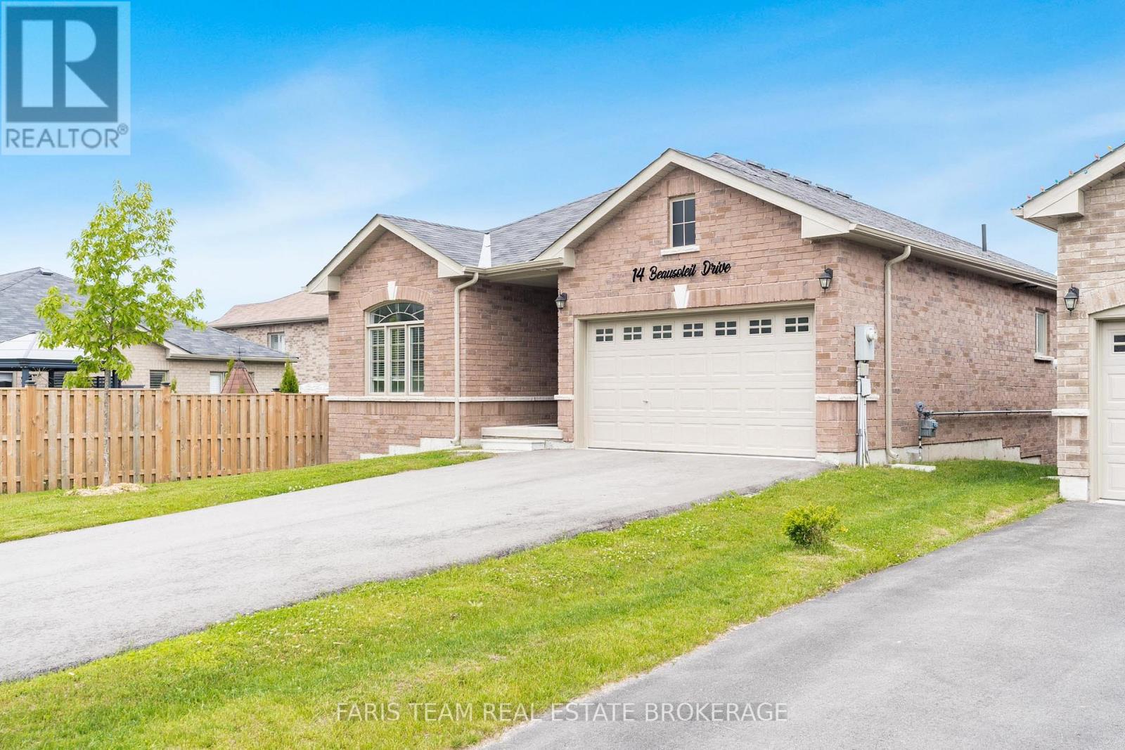 Photo 4 of 14 Beausoleil Drive, Penetanguishene ON