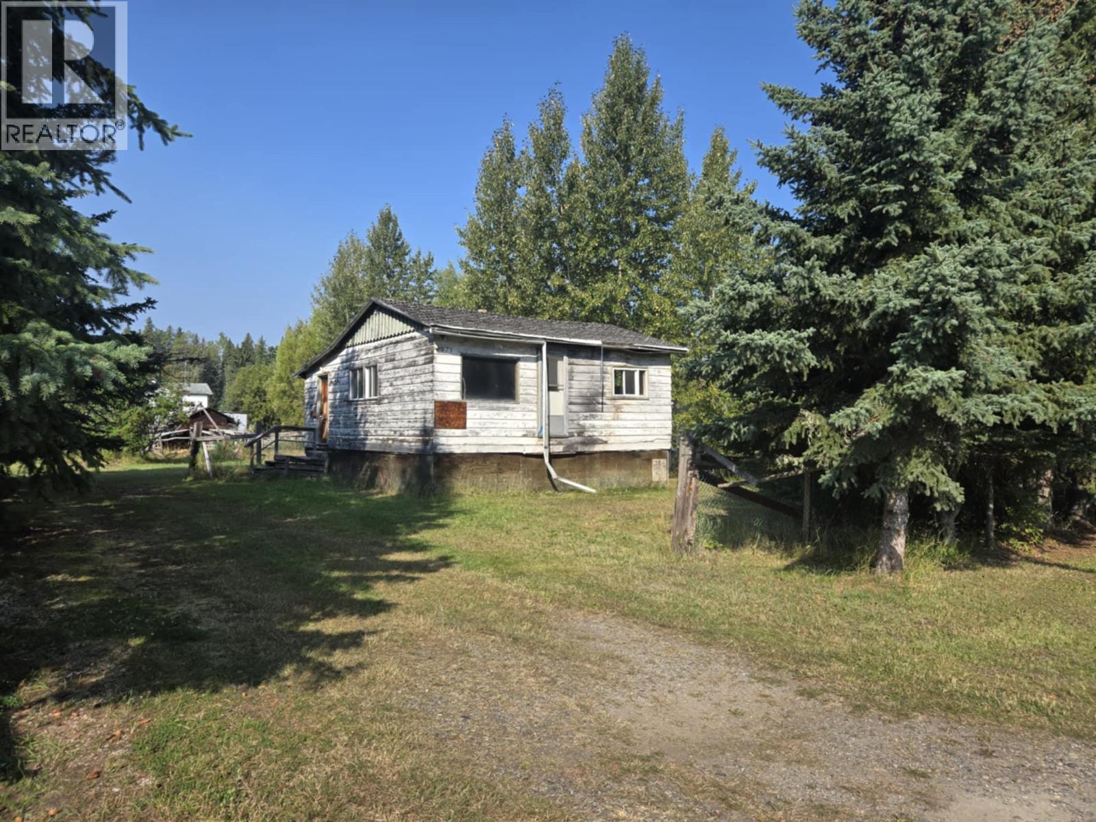 Photo 8 of 2071 E Mclaren Road, Prince George BC