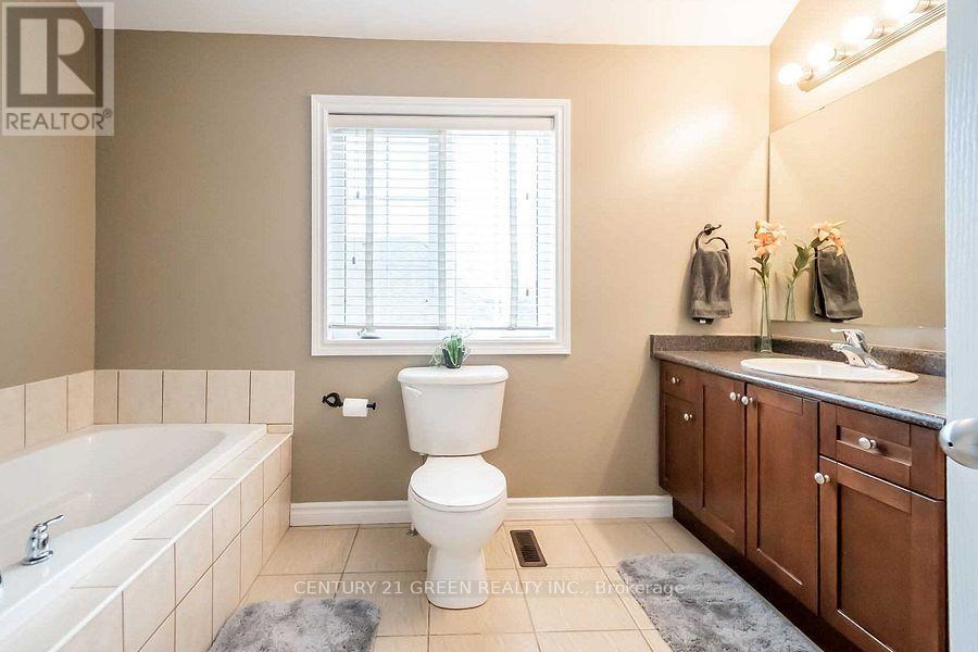 Photo 18 of 16 5080 Fairview Street, Burlington ON