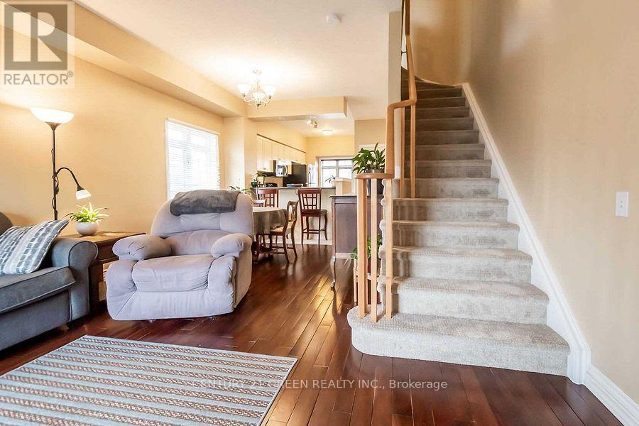 Photo 3 of 16 5080 Fairview Street, Burlington ON