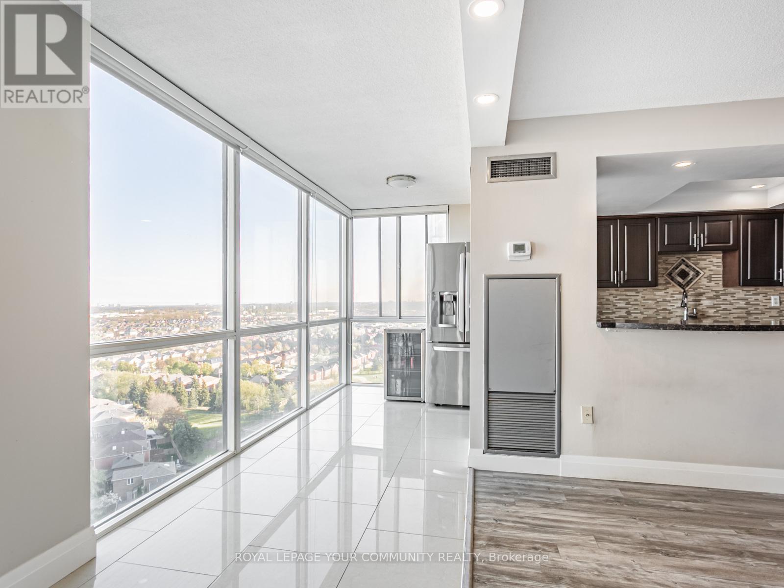 Photo 4 of 1806 350 Webb Drive, Mississauga ON
