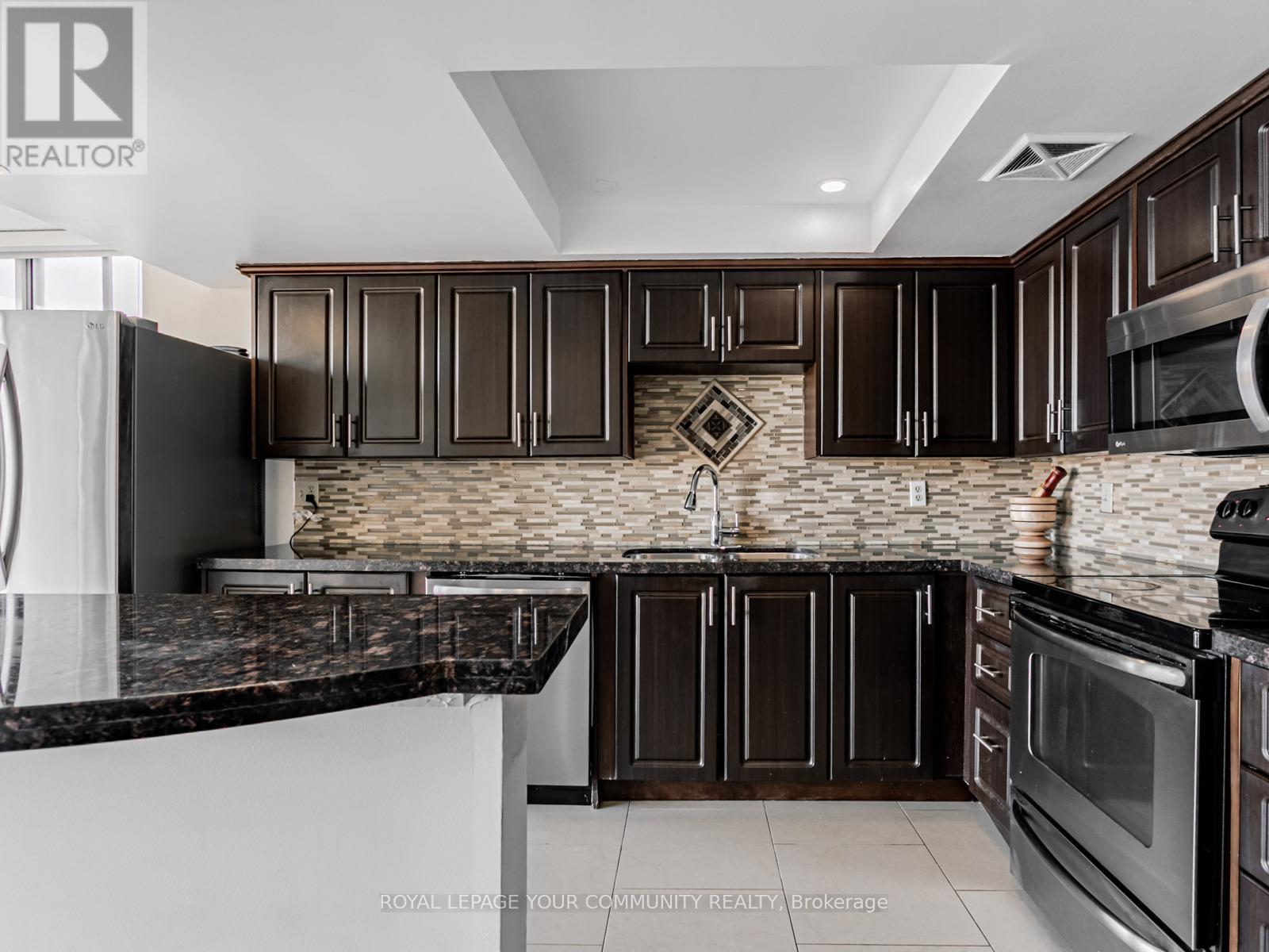 Photo 6 of 1806 350 Webb Drive, Mississauga ON