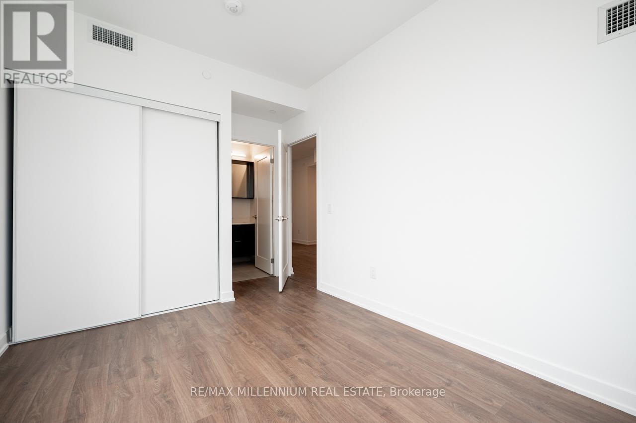 Photo 23 of 2211 5105 Huronatrio Street, Mississauga ON